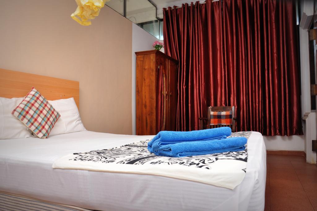 Blumarine Guest House Negombo Exteriör bild