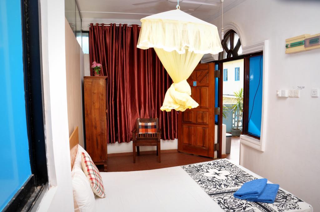 Blumarine Guest House Negombo Exteriör bild